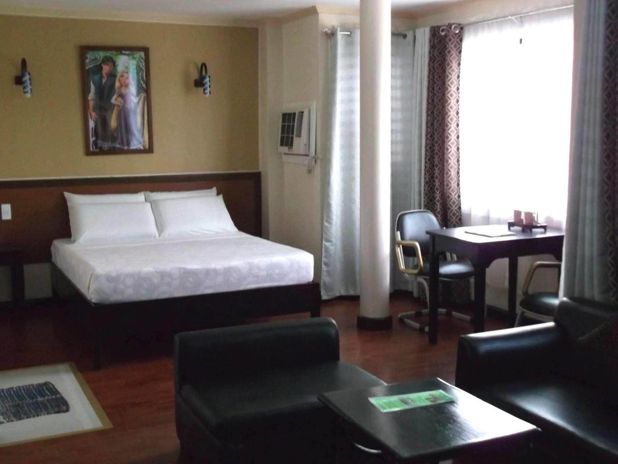 Ruemango Apartelle And Suites Davao City Kültér fotó